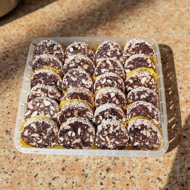 চিনিমুক্ত, খেজুর বাদাম বরফি ( স্লাইছ ) ১ কেজি